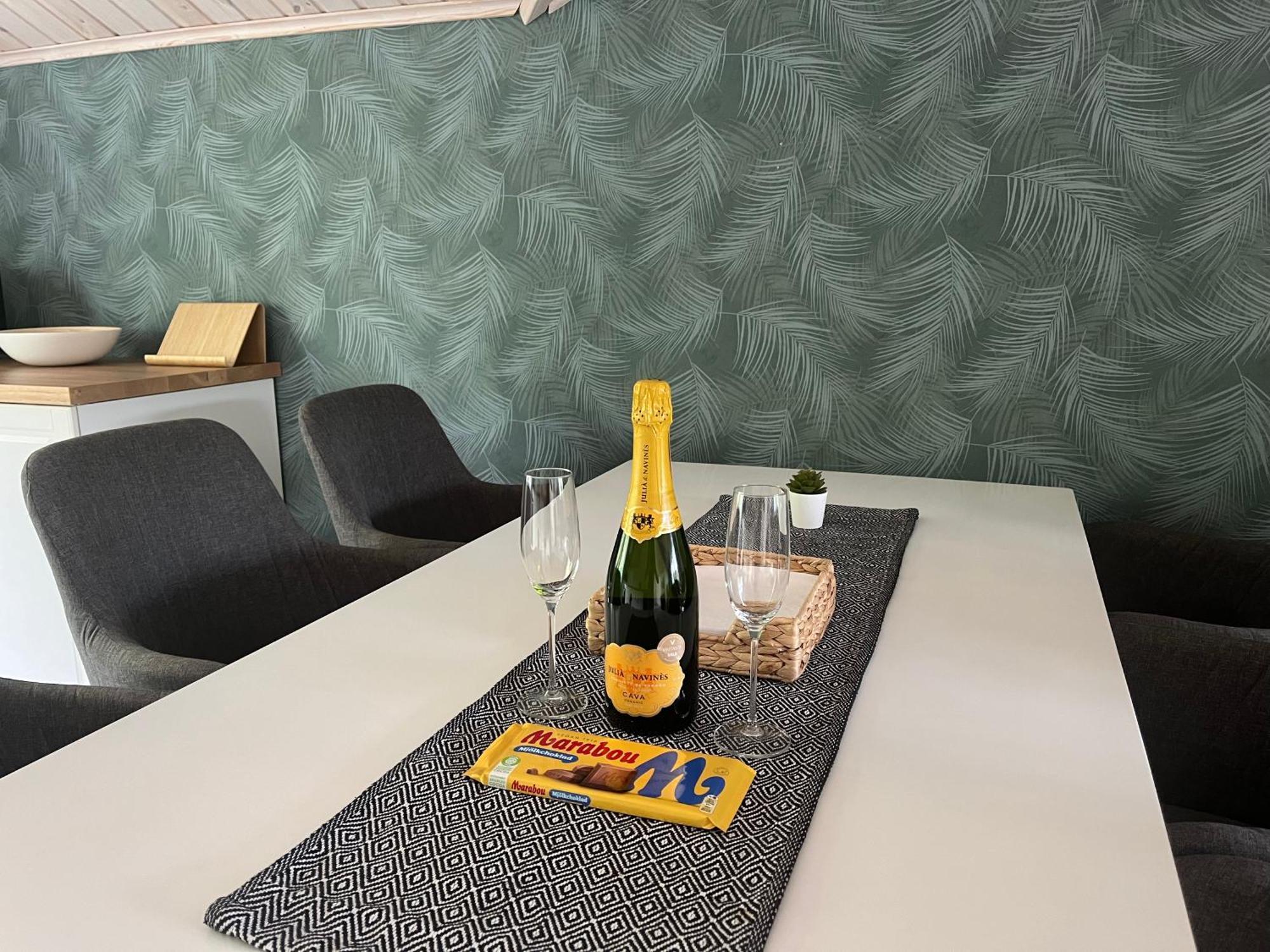 Fjaellbacka Premium Living - Wonderful Locationヴィラ エクステリア 写真